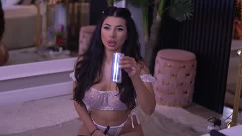 Latina online show from March 23, 5:50 pm