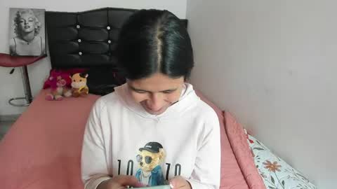 Luna  online show from April 16, 2:29 pm