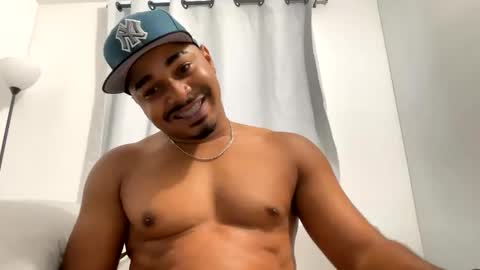 Snapshot of latinbbc_00 chatting on February 24, 12:26 pm latinbbc_00 online show from February 24, 12:26 pm