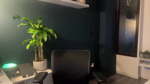 ryanblue online show from February 21, 2:23 am