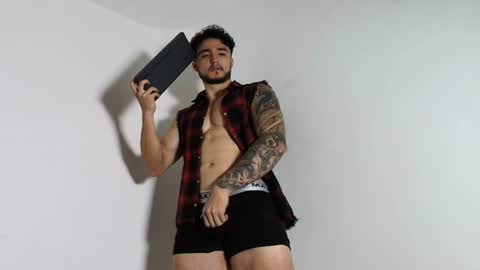 LatinBoyVIP  Colombian online show from June 10, 3:22 pm