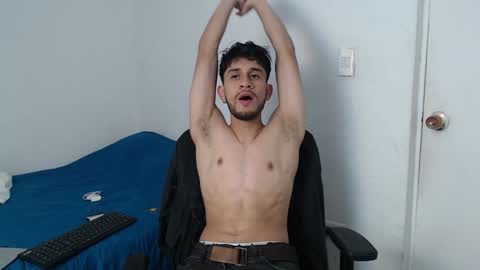 Snapshot of latinbunny7779 chatting on January 29, 11:56 pm camilo online show from January 29, 11:56 pm