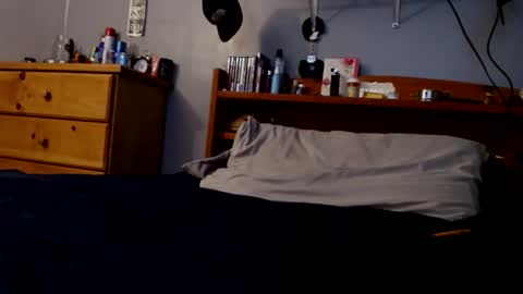 Snapshot of latincpl692018 chatting on December 20, 8:54 am lee james online show from December 20, 8:54 am