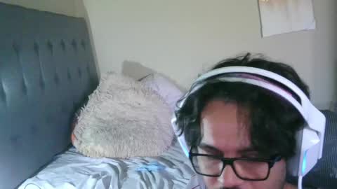 latinincognito online show from April 13, 6:13 pm