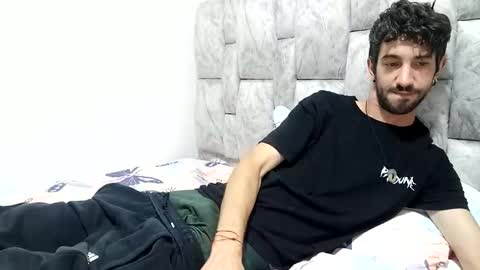 latinlustandfrenchkiss online show from December 5, 3:52 pm