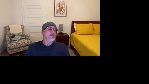 QS - INDEPENDENT MODEL online show from November 14, 6:12 am