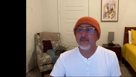 QS - INDEPENDENT MODEL online show from January 11, 4:50 am