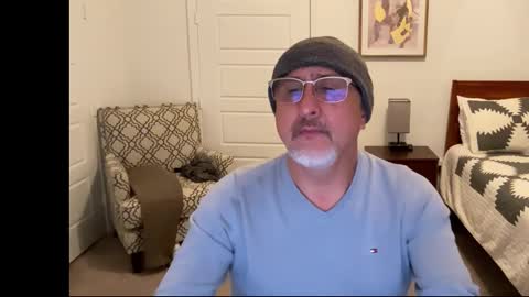 QS - INDEPENDENT MODEL online show from January 14, 3:23 am