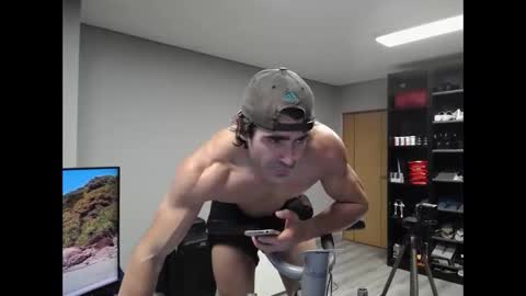 Snapshot of latino23bom chatting on December 17, 9:21 pm sam online show from December 17, 9:21 pm