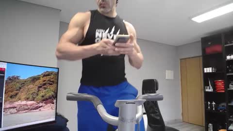 Snapshot of latino23bom chatting on December 20, 10:11 am sam online show from December 20, 10:11 am