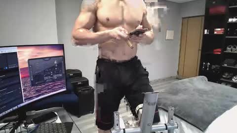 Snapshot of latino23bom chatting on January 15, 10:31 am sam online show from January 15, 10:31 am