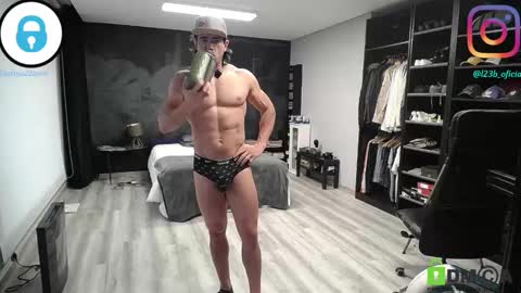 sam online show from March 18, 9:12 am