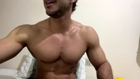 Snapshot of latino_rodri chatting on April 20, 1:14 pm latino_rodri online show from April 20, 1:14 pm