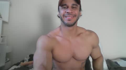 Snapshot of latino_rodri chatting on May 12, 6:43 am latino_rodri online show from May 12, 6:43 am
