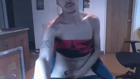 latinoboi2 online show from April 29, 5:44 am
