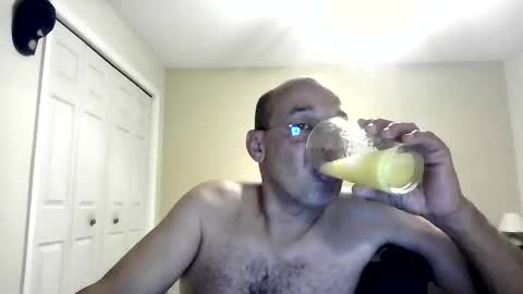 latinoinfla online show from October 21, 2:01 am