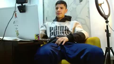 latinoproduction online show from October 27, 10:58 pm