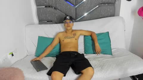 James and Sara online show from January 7, 12:46 am