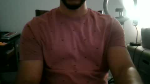 Snapshot of latinromeo1a chatting on November 27, 6:43 pm latinromeo1a online show from November 27, 6:43 pm