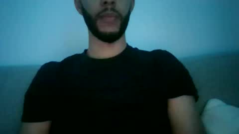 Snapshot of latinromeo1a chatting on May 1, 11:31 pm latinromeo1a online show from May 1, 11:31 pm
