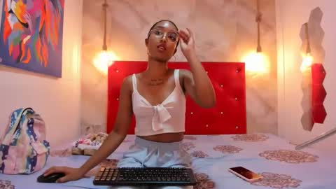 Snapshot of latins_lovers20 chatting on December 2, 5:59 pm latins lovers20 online show from December 2, 5:59 pm