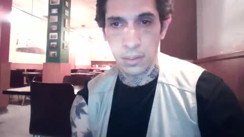 Snapshot of latintattooguy chatting on June 4, 10:49 pm latintattooguy online show from June 4, 10:49 pm