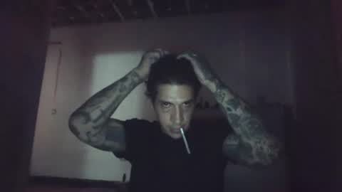 Snapshot of latintattooguy chatting on June 5, 11:21 pm latintattooguy online show from June 5, 11:21 pm