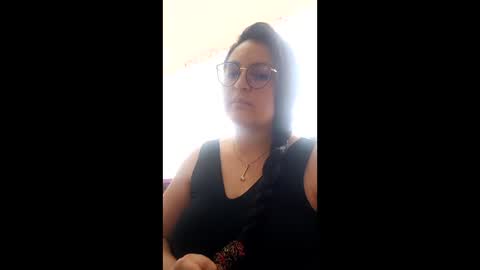 Snapshot of latinwishes chatting on February 25, 7:23 pm Julieta online show from February 25, 7:23 pm