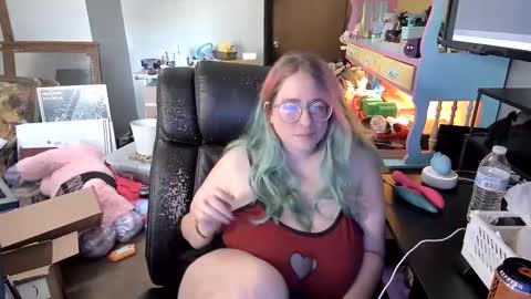 Little Leo online show from October 8, 7:33 pm