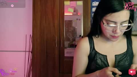 laujgray online show from March 13, 1:23 am