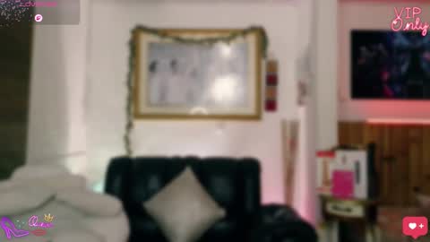 laujgray online show from April 8, 6:35 am