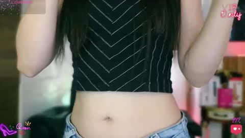 Snapshot of laujgray chatting on May 8, 11:59 am laujgray online show from May 8, 11:59 am