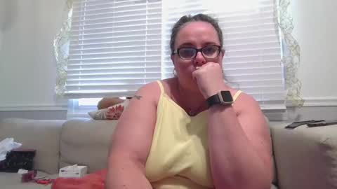 LauLauMa online show from December 17, 9:49 pm