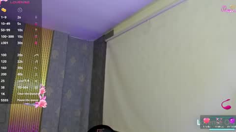 Snapshot of laulin_tay chatting on June 30, 3:29 am laulin_tay online show from June 30, 3:29 am