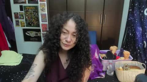  Wen  online show from November 10, 11:04 pm