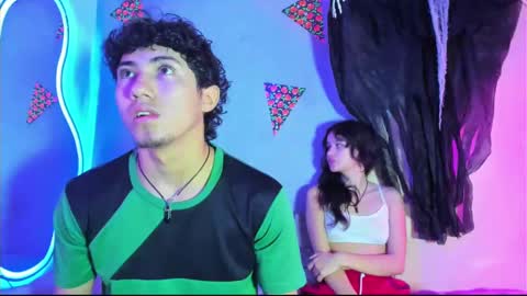 Snapshot of laura_and_kevin chatting on October 19, 3:34 pm laura_and_kevin online show from October 19, 3:34 pm