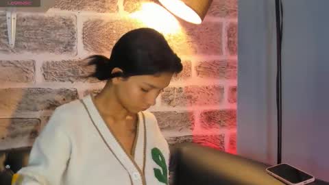 Laura online show from October 12, 12:37 pm