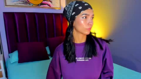 Laura online show from April 17, 12:52 pm