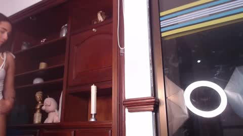Snapshot of laura_golden1 chatting on December 7, 1:58 am lLAURA online show from December 7, 1:58 am