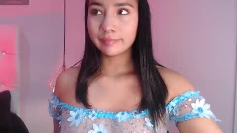 Snapshot of laura_golden1 chatting on October 23, 11:53 am lLAURA online show from October 23, 11:53 am