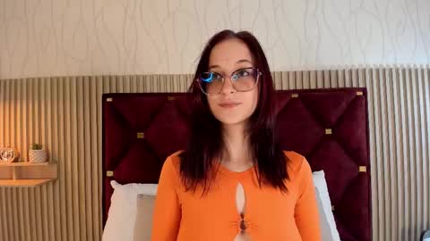 LauraIvy online show from October 2, 12:45 pm