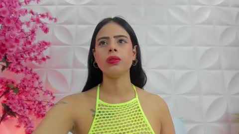 L A U R A online show from December 16, 12:10 pm