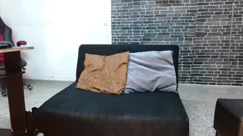 Laura online show from January 11, 10:07 pm