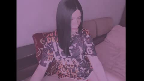 Snapshot of laura_night_byte chatting on April 28, 6:07 am laura_night_byte online show from April 28, 6:07 am