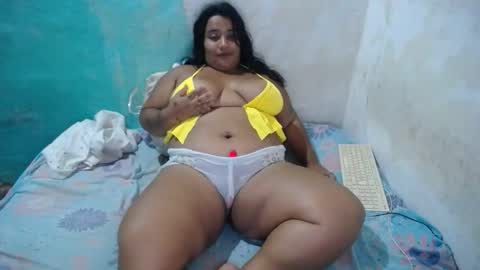 laura_sofia23 online show from May 3, 5:41 pm