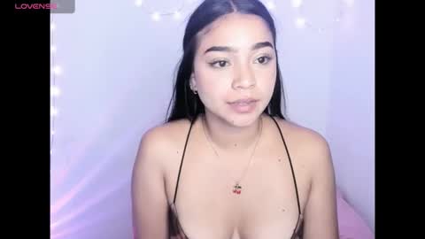 Snapshot of lauraa_cutee chatting on March 3, 2:28 am lauaa cutee online show from March 3, 2:28 am