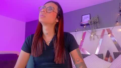 lauraagomezz__ online show from October 2, 7:43 pm