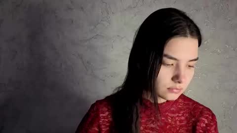 Laura online show from February 2, 11:31 am