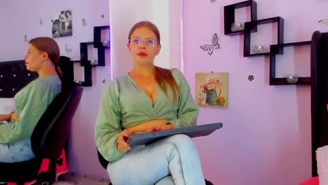 Laura Blue online show from December 14, 8:51 pm