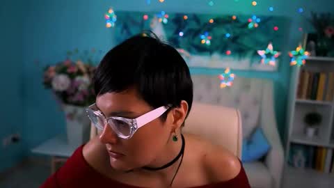 Snapshot of lauradavidsons chatting on November 2, 4:20 pm lauradavidsons online show from November 2, 4:20 pm